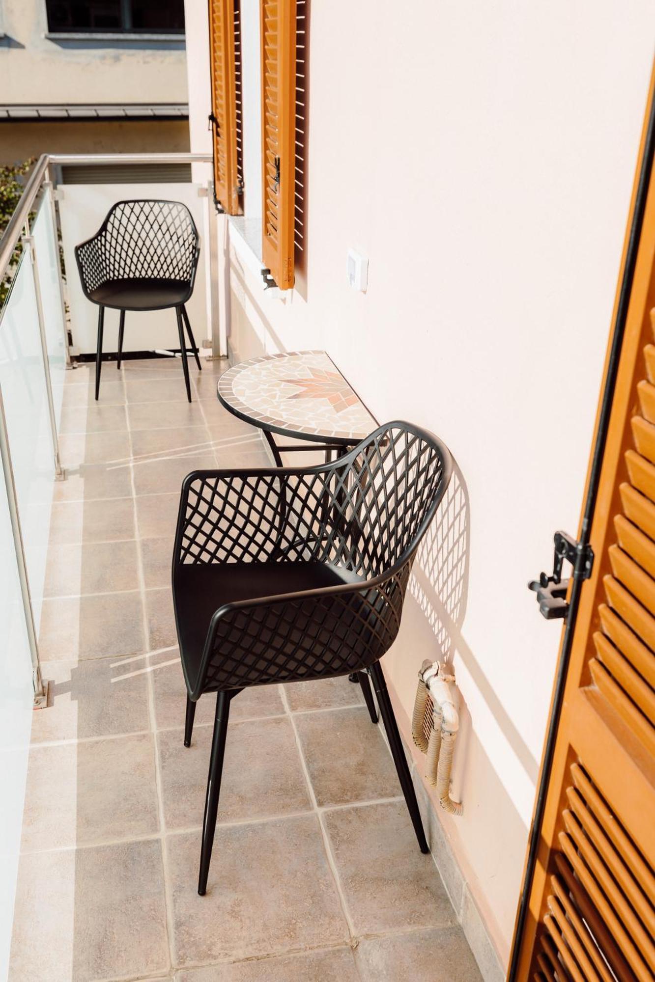 Raggio Di Sole Apartment โดโมดอสโซลา ภายนอก รูปภาพ
